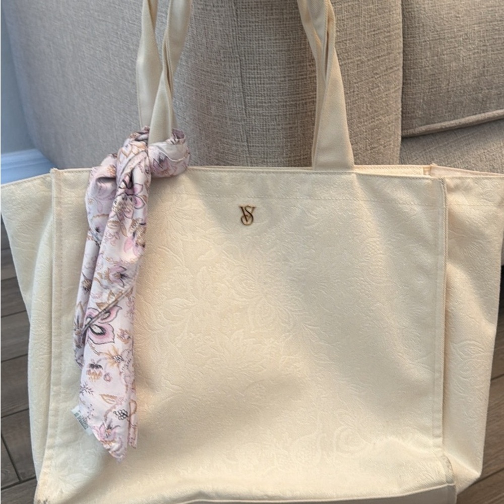 Elegant Cream Tote Bag with Floral Scarf